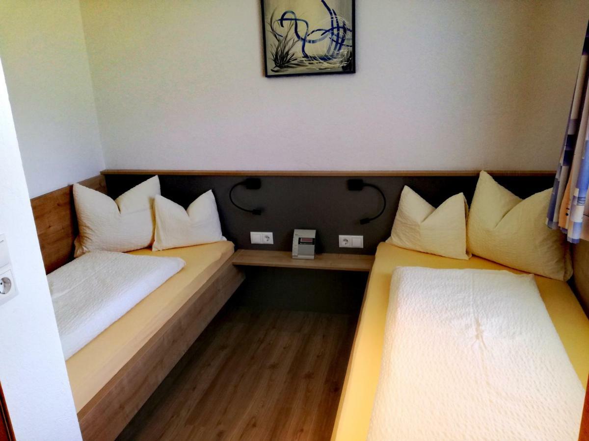 Apartmenthaus Brigitte ลอยทัช ภายนอก รูปภาพ